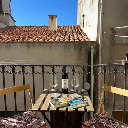 Dans Les Venelles Apartment