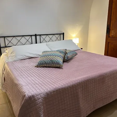 Dans Les Venelles * Cefalù