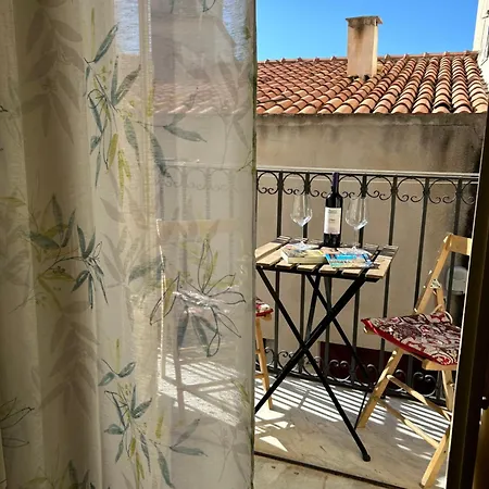 Apartment Dans Les Venelles Cefalù